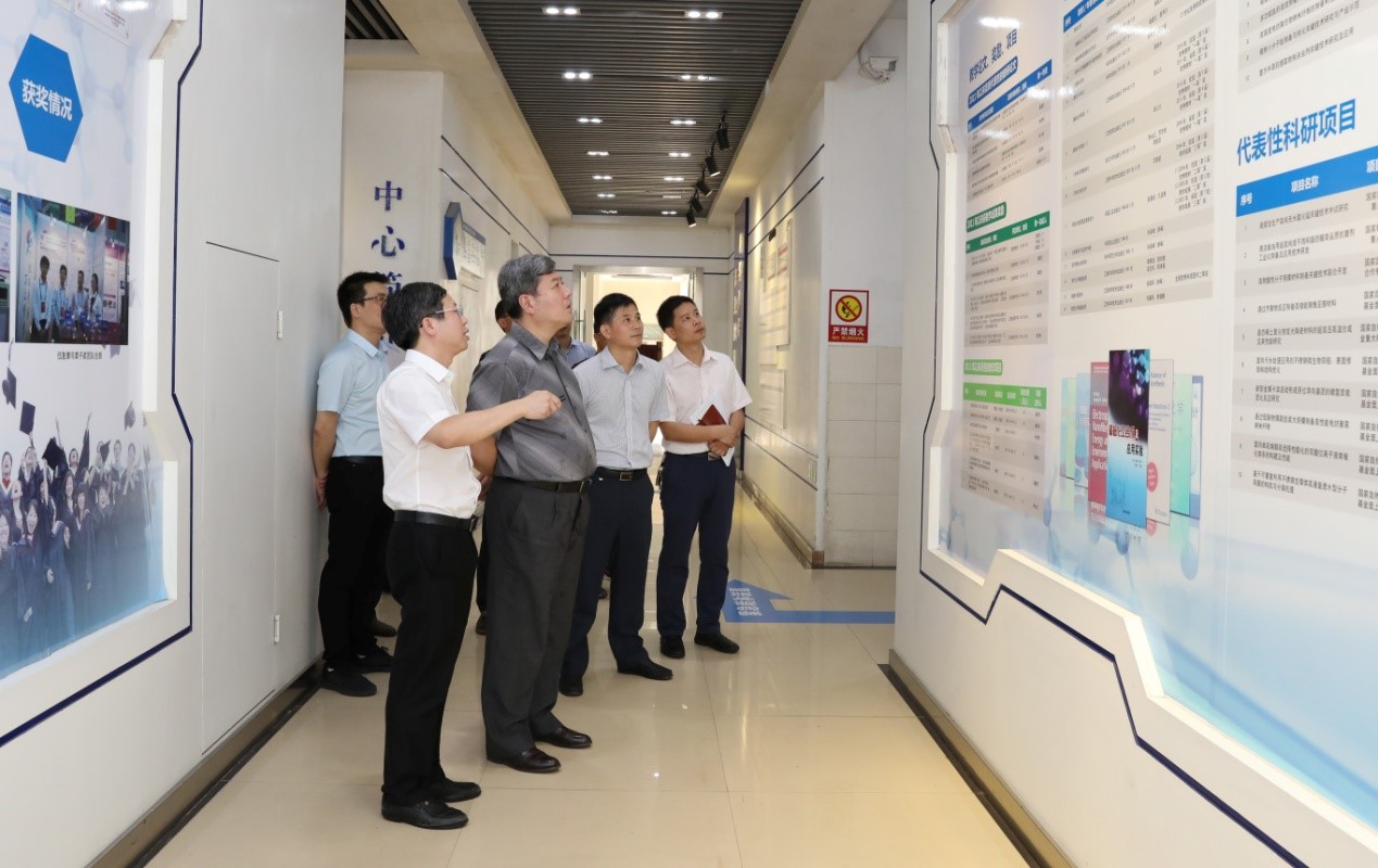 校党委书记黄恩华一行莅临学院调研指导工作